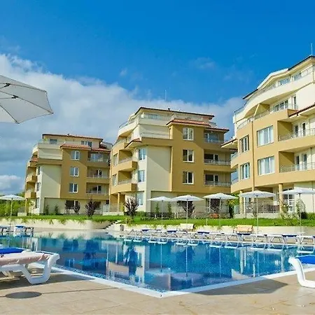Apartment аппартамент Pines Byala (Varna)
